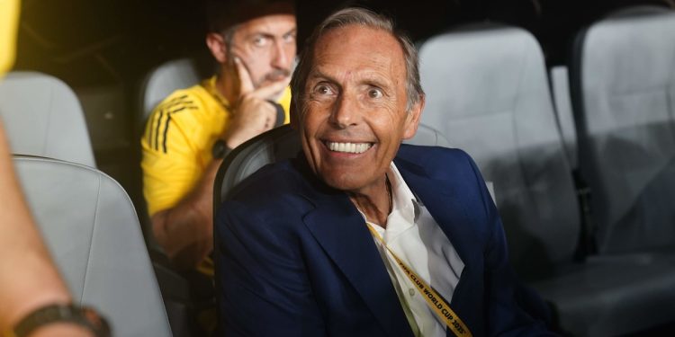 Miguel Ángel Russo recibió el alta médica y ya está en su casa