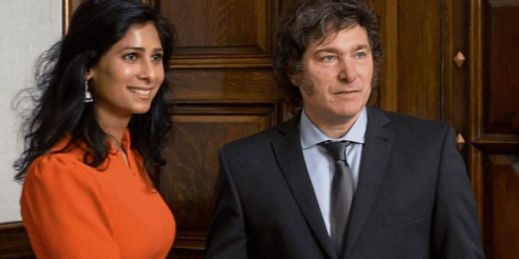 Ex número 2 del FMI advierte que Argentina necesita una devaluación