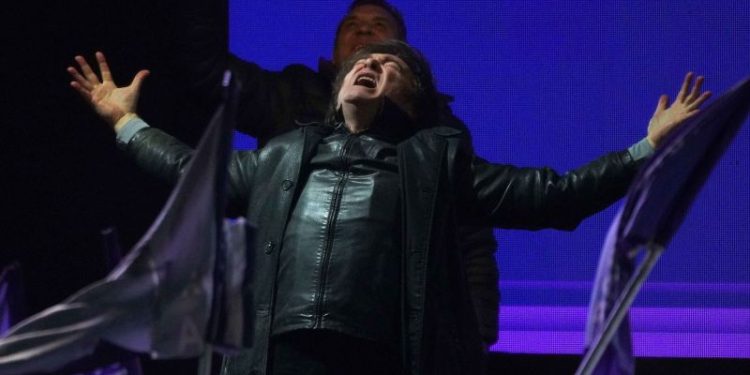 Milei va a fondo en el primer plebiscito de su gestión