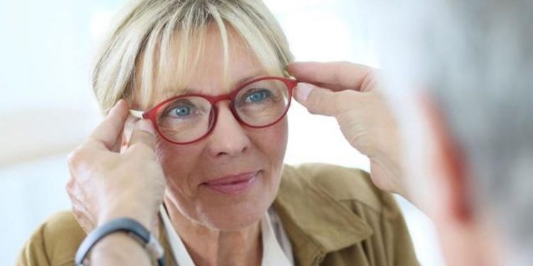 PAMI rechazó acusaciones de sobreprecios en la compra de lentes para afiliados