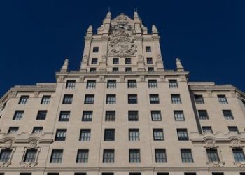 Telefónica arranca septiembre con subidas de precio objetivo