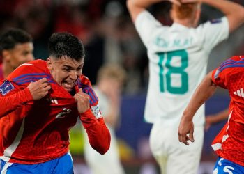 Video: Chile le ganó a Nueva Zelanda con un gol de Millán y por un blooper del arquero y el volante