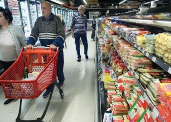La inflación de septiembre fue del 2,1% y acumula 22% en lo que va del año: la clase media, la más golpeada