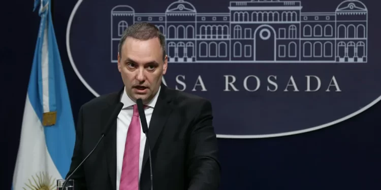 Adorni afirma que el Gobierno buscará reformas con apoyo de gobernadores y Congreso