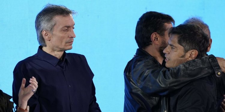 El PJ en llamas: Kicillof reúne apoyo de intendentes tras la carta de Cristina, el nene en la mira
