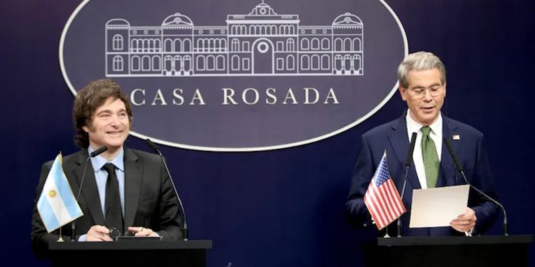 EE.UU. ampliará la asistencia financiera para la Argentina hasta los 40.000 millones de dólares