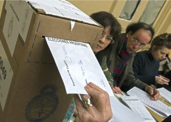 Participación y proyección de voto: corte de las 15 y comparación con Buenos Aires