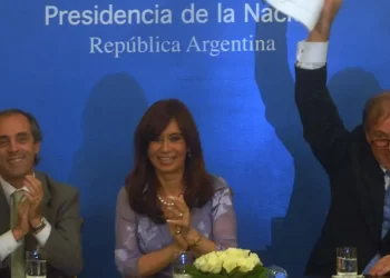 El Canciller Werthein y el retorno discreto del kirchnerismo en la diplomacia