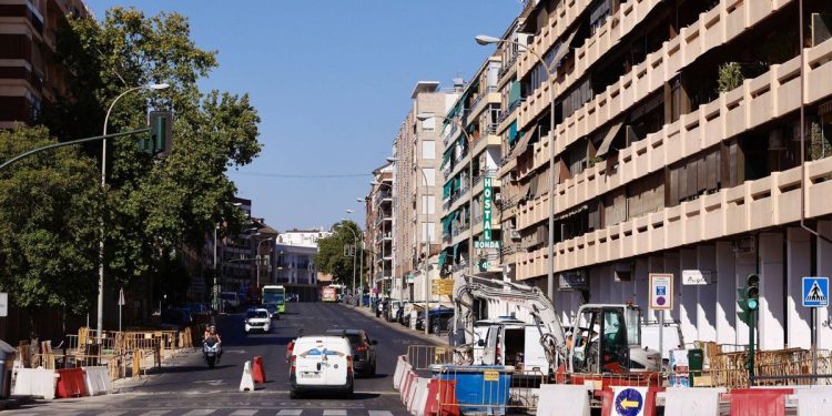 Así es la reforma propuesta por los vecinos para las Ollerías de Córdoba: corredor de sombra, árboles y soportales sin barreras arquitectónicas