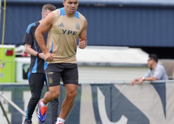 Acuña, otra vez afuera del banco en Argentina: ¿cómo vuelve a River?