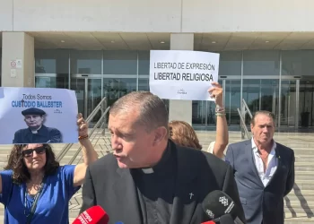 La Fiscalía de Málaga pide tres años de cárcel para dos sacerdotes por delito de odio al Islam