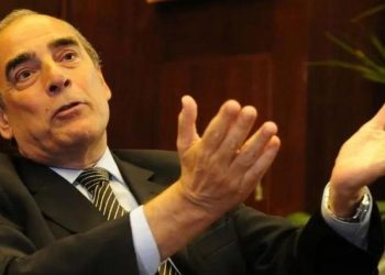 Desde el gobierno nacional desmintieron que la reforma laboral busque una jornada de 12 horas