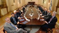 Milei tuvo su foto de unidad con los gobernadores: los cuatro ejes de la reunión