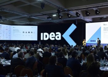 Prueba de fuego: El Gobierno encara al empresariado tras respaldo estadounidense, aunque con ausencia presidencial