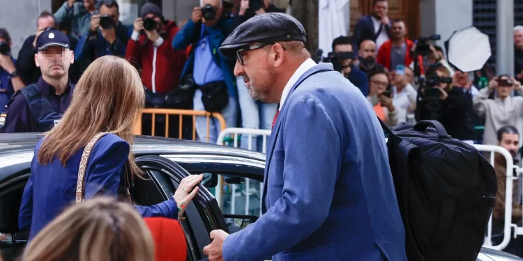 El Supremo deja en libertad a Koldo después de comparecer. Puede disponer de dinero y «vínculos en el extranjero»