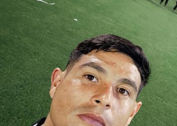 La foto especial de Salas tras su gol ante Racing por la Copa Argentina