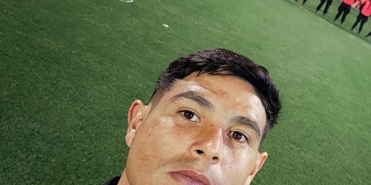 La foto especial de Salas tras su gol ante Racing por la Copa Argentina