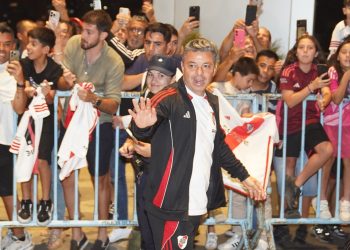 Locura por River en Córdoba: gran recibimiento y encuentro entre los jugadores e hinchas