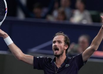 Medvedev superó a otro Top Ten y ya están los cuatro semifinalistas de Shanghai