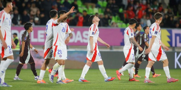Otro fracaso de Chile: ¿qué les pasa a la Roja y a la Rojita?
