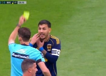 Paredes recibió la quinta amarilla y podrá jugar el superclásico