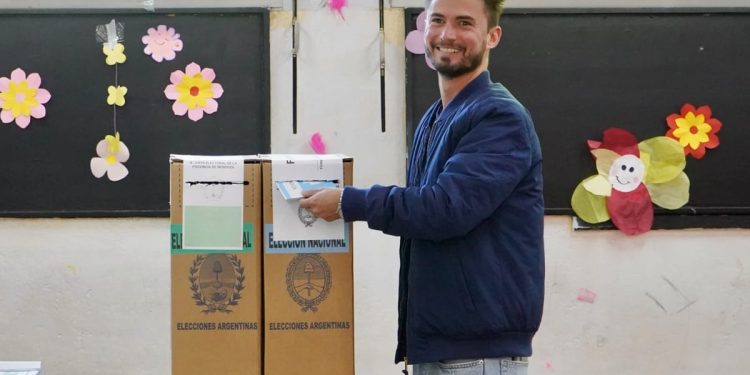 Quiénes fueron los primeros candidatos, funcionarios y referentes mendocinos en emitir su sufragio