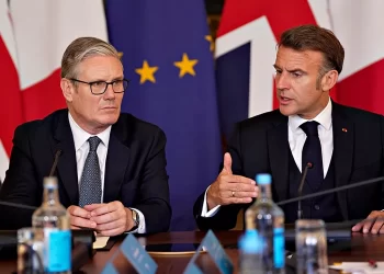 Francia y Reino Unido refuerzan apuesta por presencia militar en Ucrania post-guerra