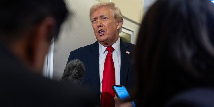 Trump adelantó operaciones terrestres contra redes narco en Venezuela en medio del mayor despliegue militar en el Caribe en tres décadas