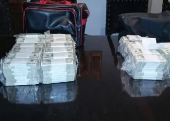 Cristina Kirchner era la “destinataria final” de las coimas en la causa Cuadernos: Descripcióndel circuito millonario que operó en sus domicilios