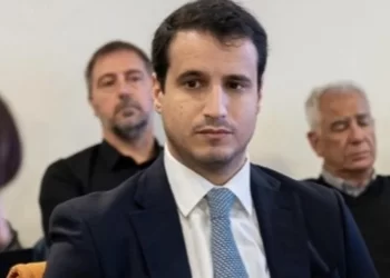 ANDIS: Renunció el funcionario Javier Cardini tras el hallazgo de USD 700 mil en el departamento que compartía con su novia Ornella Calvete