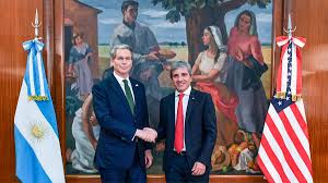 Gobierno negocia un préstamo de para cubrir el próximo vencimiento de deuda en Enero