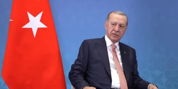 Turquía consolida su control en el norte de Siria y extiende su mandato militar: alertas por abusos, “ingeniería demográfica” y orden público paralelo