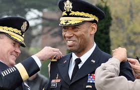 Invasión rusa: Acuerdo frenará combates pero no garantiza paz duradera, advierte general retirado de EE.UU.