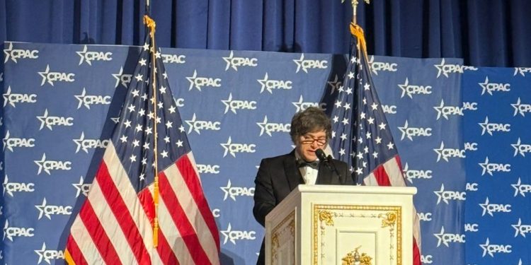 Milei a puro “dancing” en EE.UU. en el foro conservador CPAC
