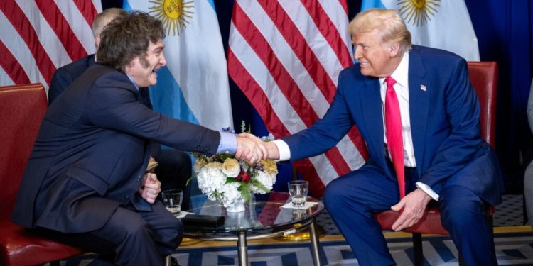 Positivo: Acuerdo comercial con EE.UU. por el que Argentina aceptaría reclamos sobre patentes