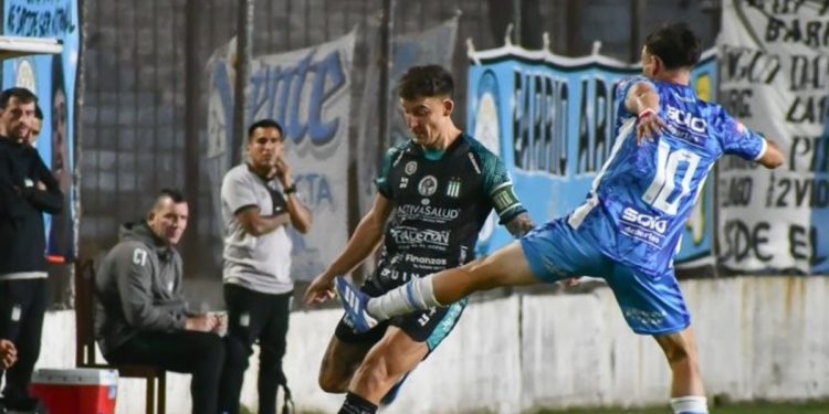 Argentino de Merlo goleó a Excursionistas y se clasificó a las semifinales del Reducido
