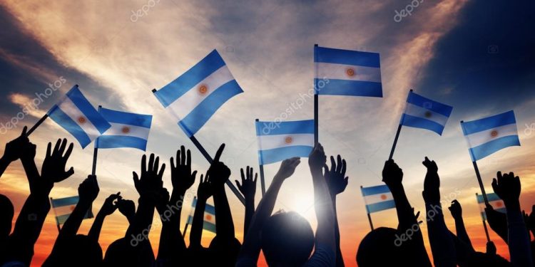 Al gran pueblo argentino…  ¡salud!