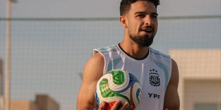 El fin de semana del Flaco López: de África al Brasileirao sin escalas