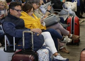 El Gobierno propone subir el sueldo a los funcionarios un 10% hasta 2028 y los sindicatos lo rechazan