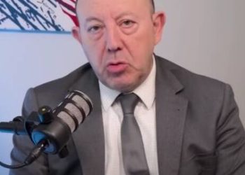 Gonzalo Bernardos, economista: “El 80% de las personas salen ganando pagando impuestos”