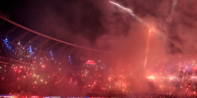 La sanción de la Aprevide a Racing por la pirotecnia en el recibimiento ante Flamengo