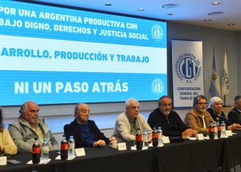 La CGT define nueva conducción en congreso nacional ante avance de reforma laboral