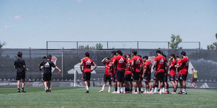 Los pibes de River que no bajan a Reserva y se perfilan para concentrar frente a Racing