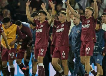 Partidos de hoy, sábado 22 de noviembre: horario y por dónde ver fútbol en vivo