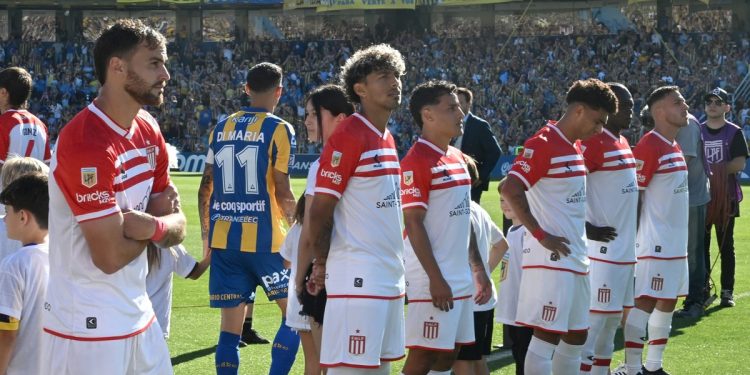 Pasillo al “campeón”: el tiro salió por la culata