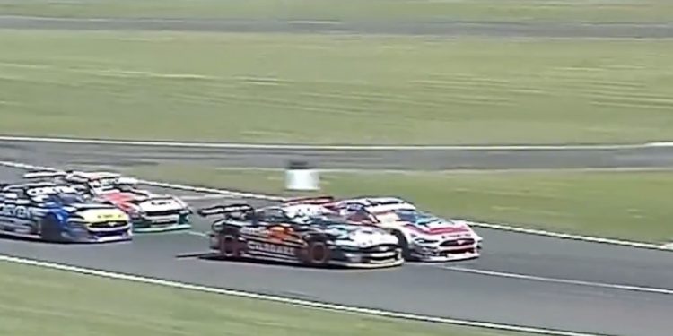 TC en Paraná: Werner y Santero se tocaron y el vigente campeón quedó afuera de la serie