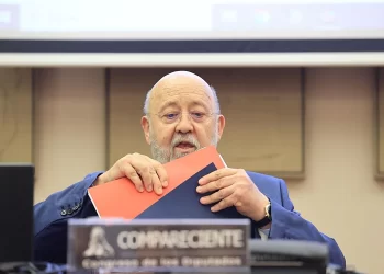 El PP llama a Tezanos a la Comisión de Investigación del CIS en el Senado: «Las encuestas del CIS son la carta a los reyes magos de Sánchez»