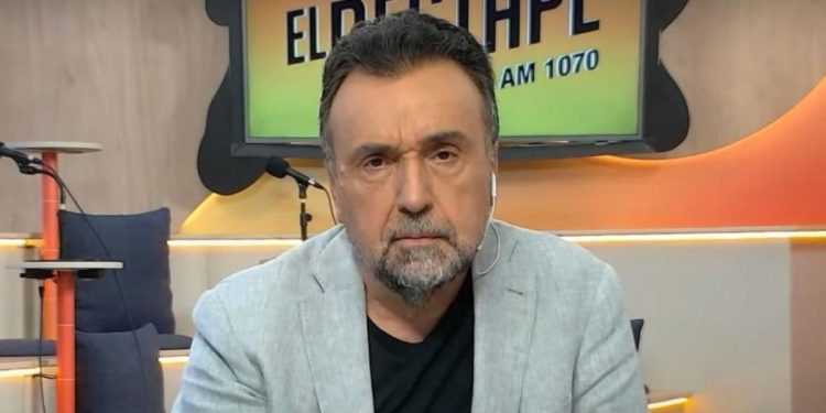 Kicillof amplía la pauta millonaria mientras crece el debate por el financiamiento de medios afines en la Provincia