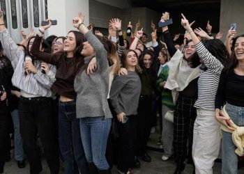 El segundo premio de la Lotería de Navidad llevó festejos y alivio económico a trabajadores de Bimba y Lola en todo el país