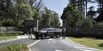 Allanan la casa de Javier Faroni y sedes de la AFA por una investigación por presunto desvío de fondos